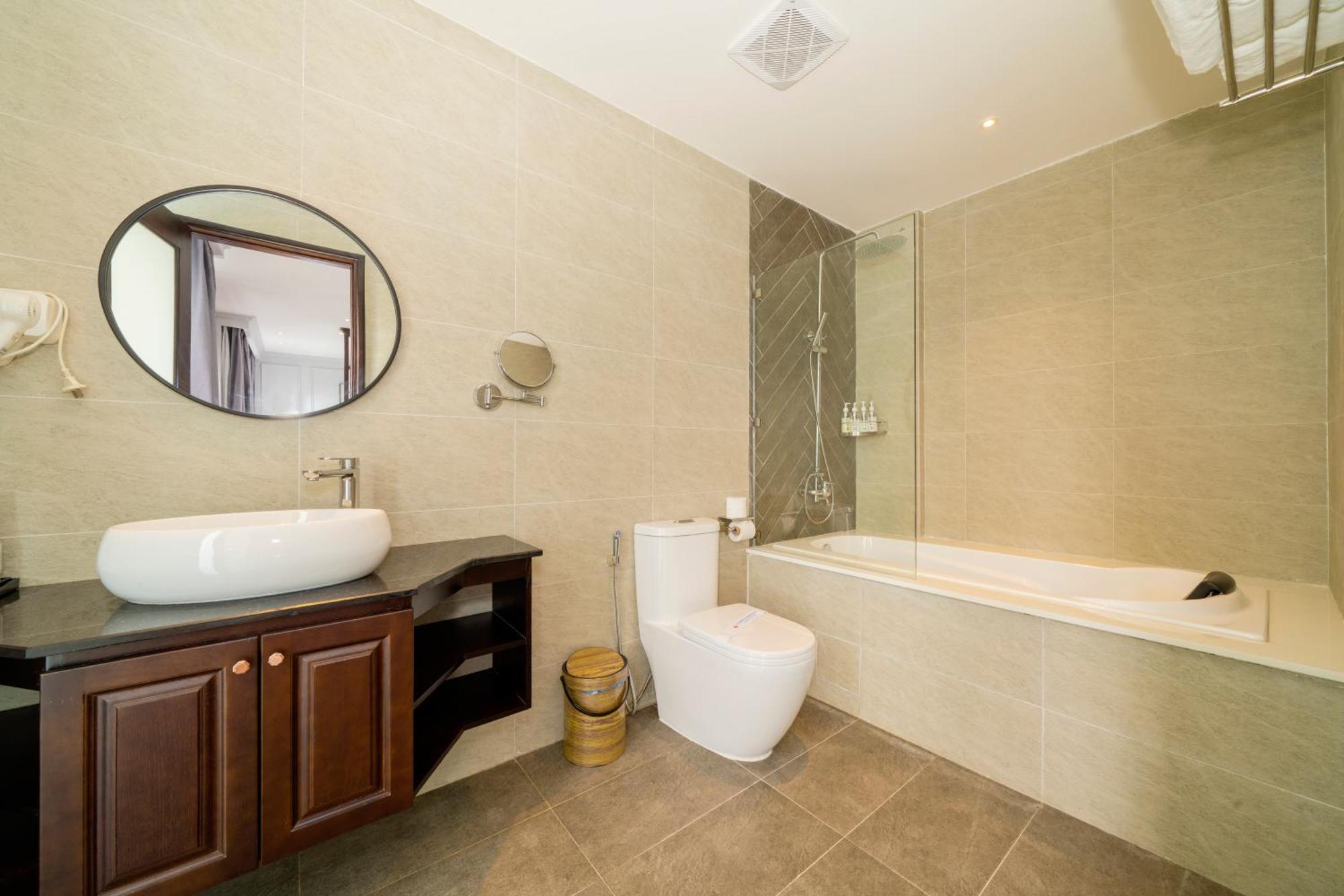 Eco Lux Riverside Hotel & Spa Hoi An Bagian luar foto