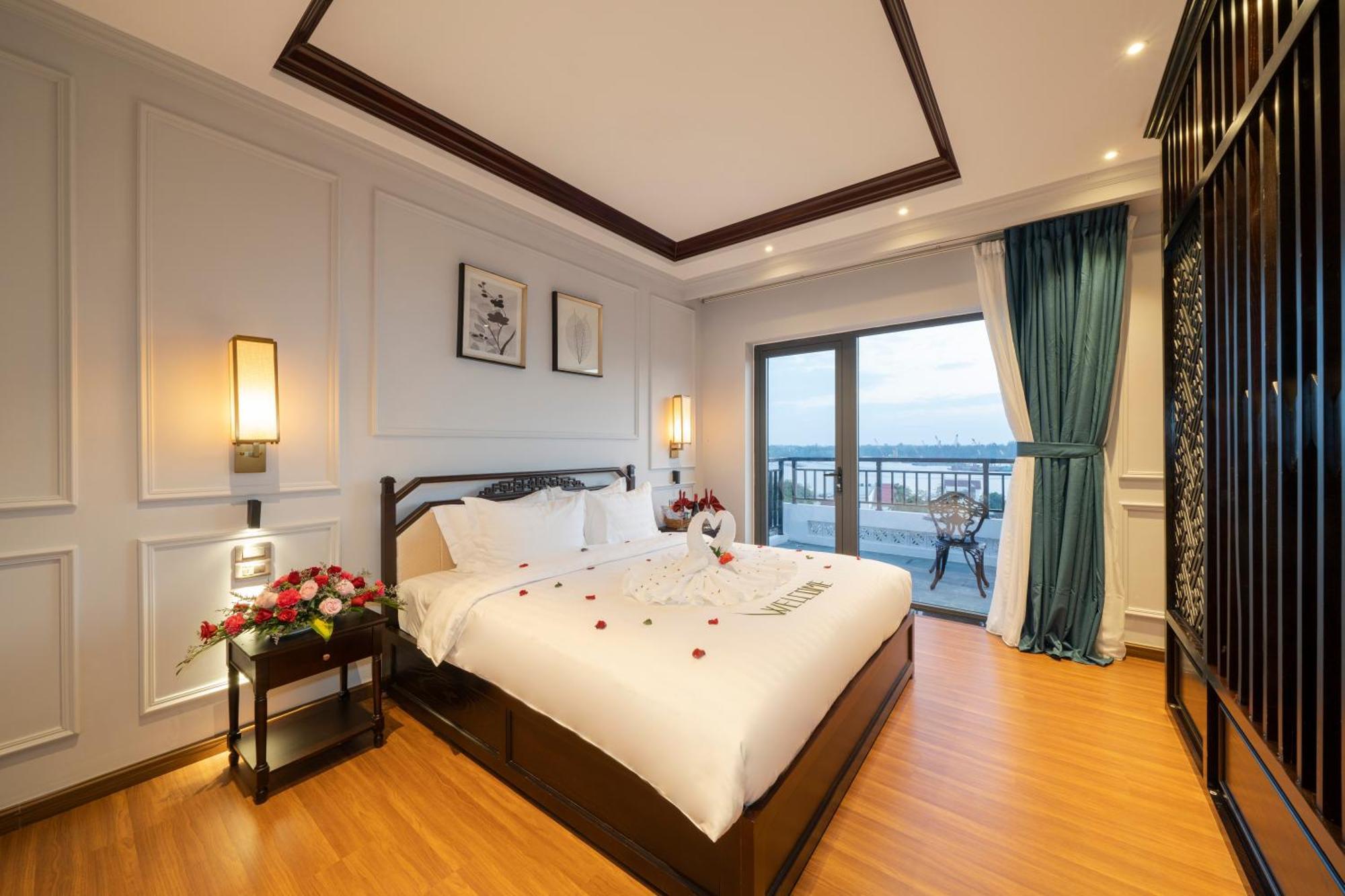 Eco Lux Riverside Hotel & Spa Hoi An Bagian luar foto