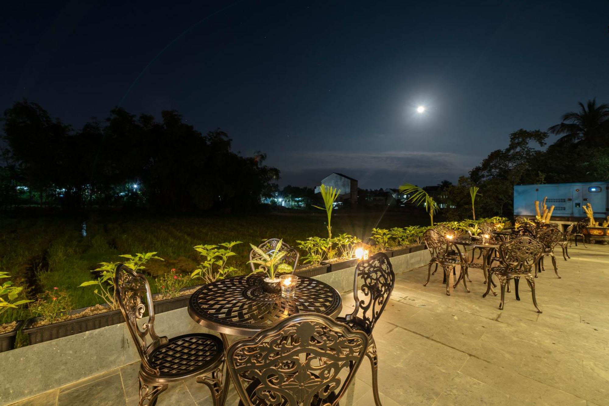 Eco Lux Riverside Hotel & Spa Hoi An Bagian luar foto
